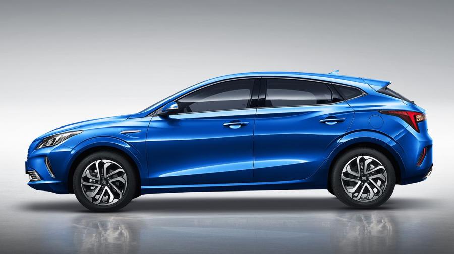  ChangAn Eado ET 2018 года  (фото 7 из 8)